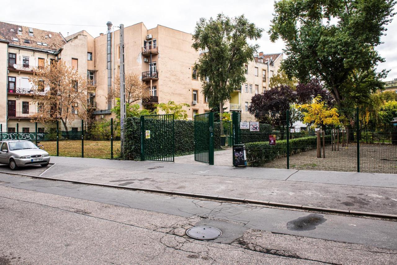Dob36 Apartment With Free Private Parking And Balcony Budapest Ngoại thất bức ảnh